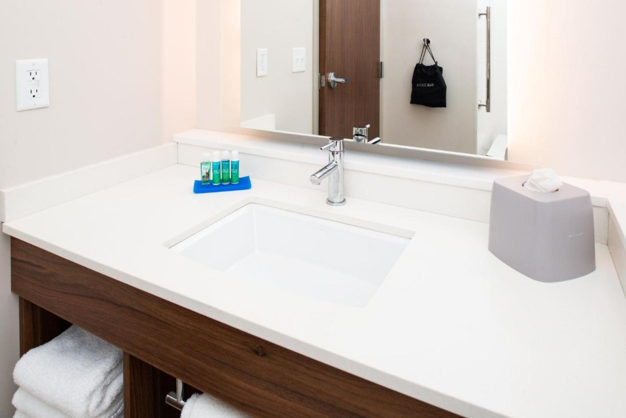 Holiday Inn Express & Suites - Ottumwa By Ihg Esterno foto