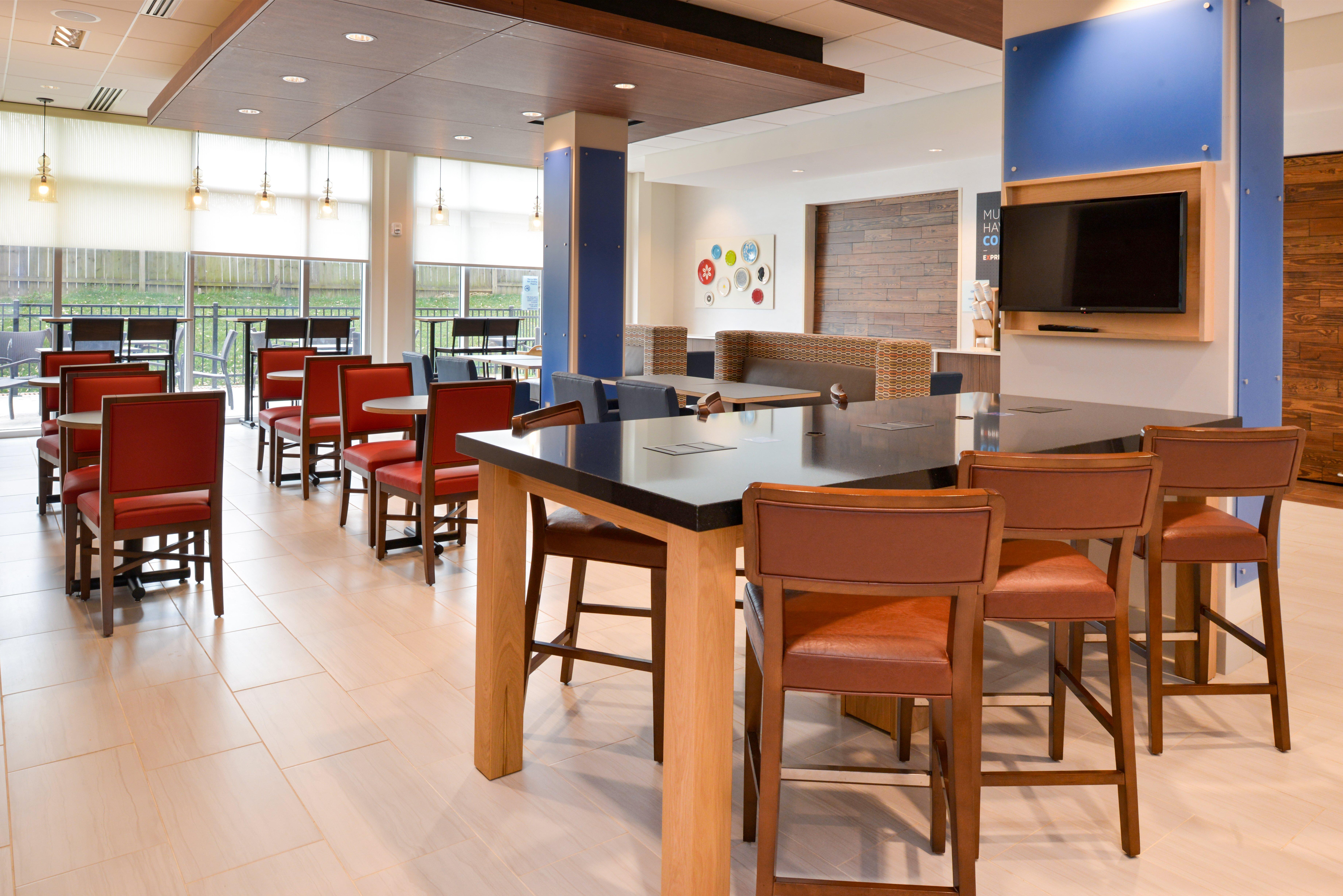 Holiday Inn Express & Suites - Ottumwa By Ihg Esterno foto