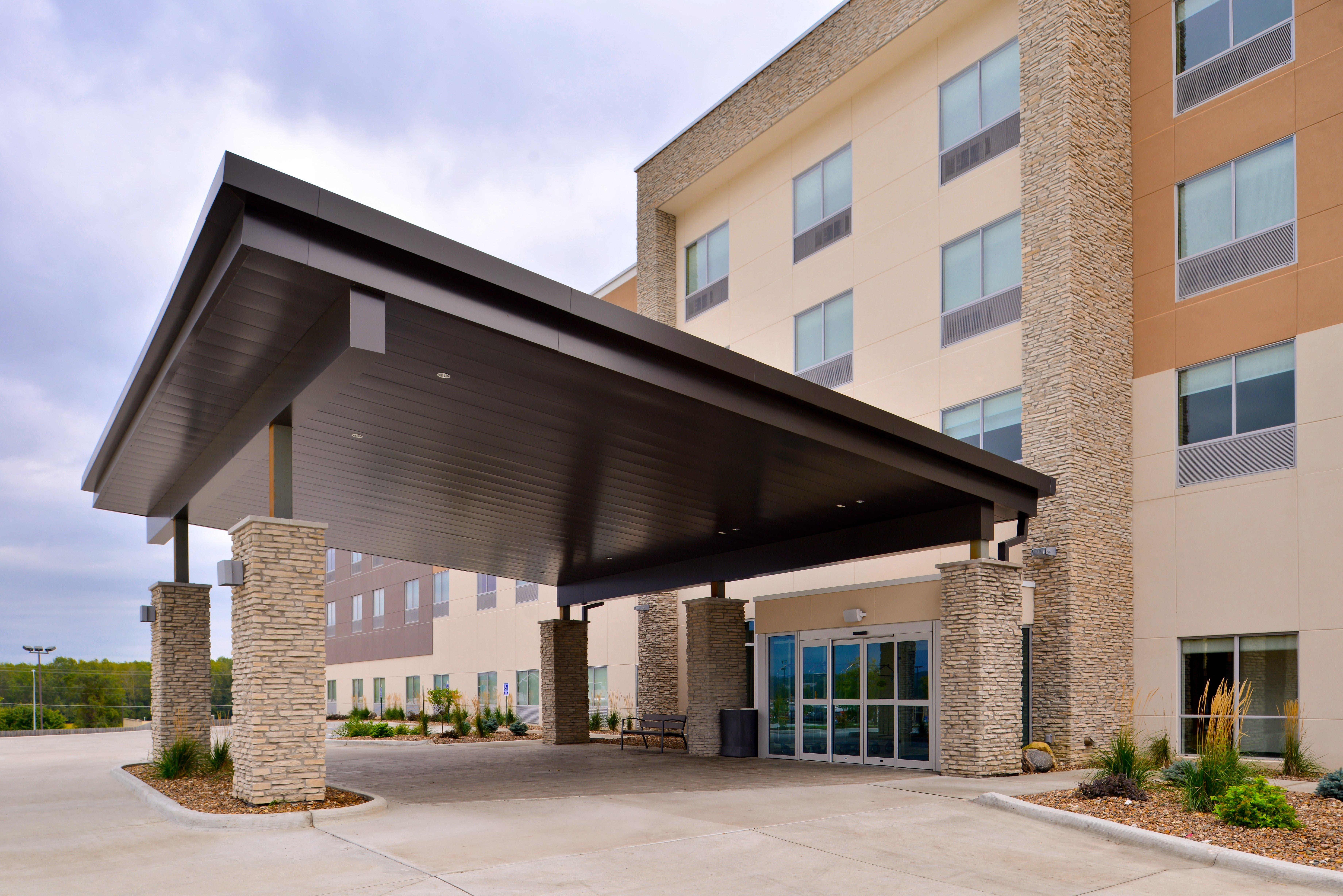 Holiday Inn Express & Suites - Ottumwa By Ihg Esterno foto
